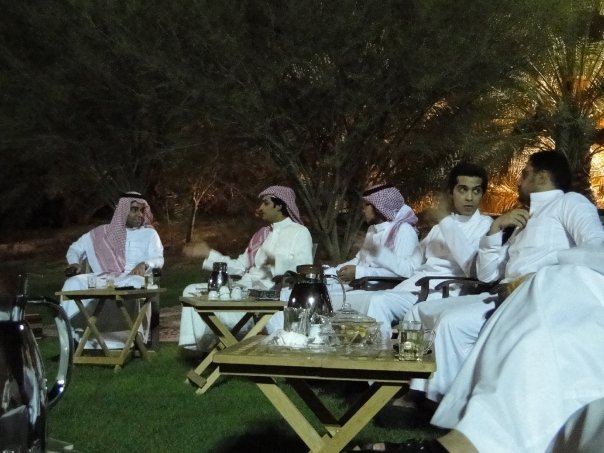 Saudi men in thobes at a night istiraha with Arabic coffee in 2009, Saudi hospitality up close for expats